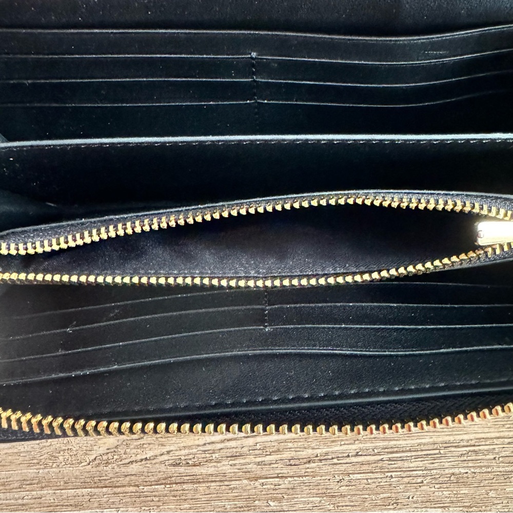 Coach Crossgrain Leather Zip Around Wallet - Black - Picture 7 of 7